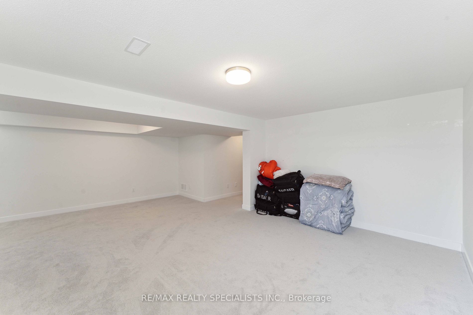 274 Turnbuckle Crescent