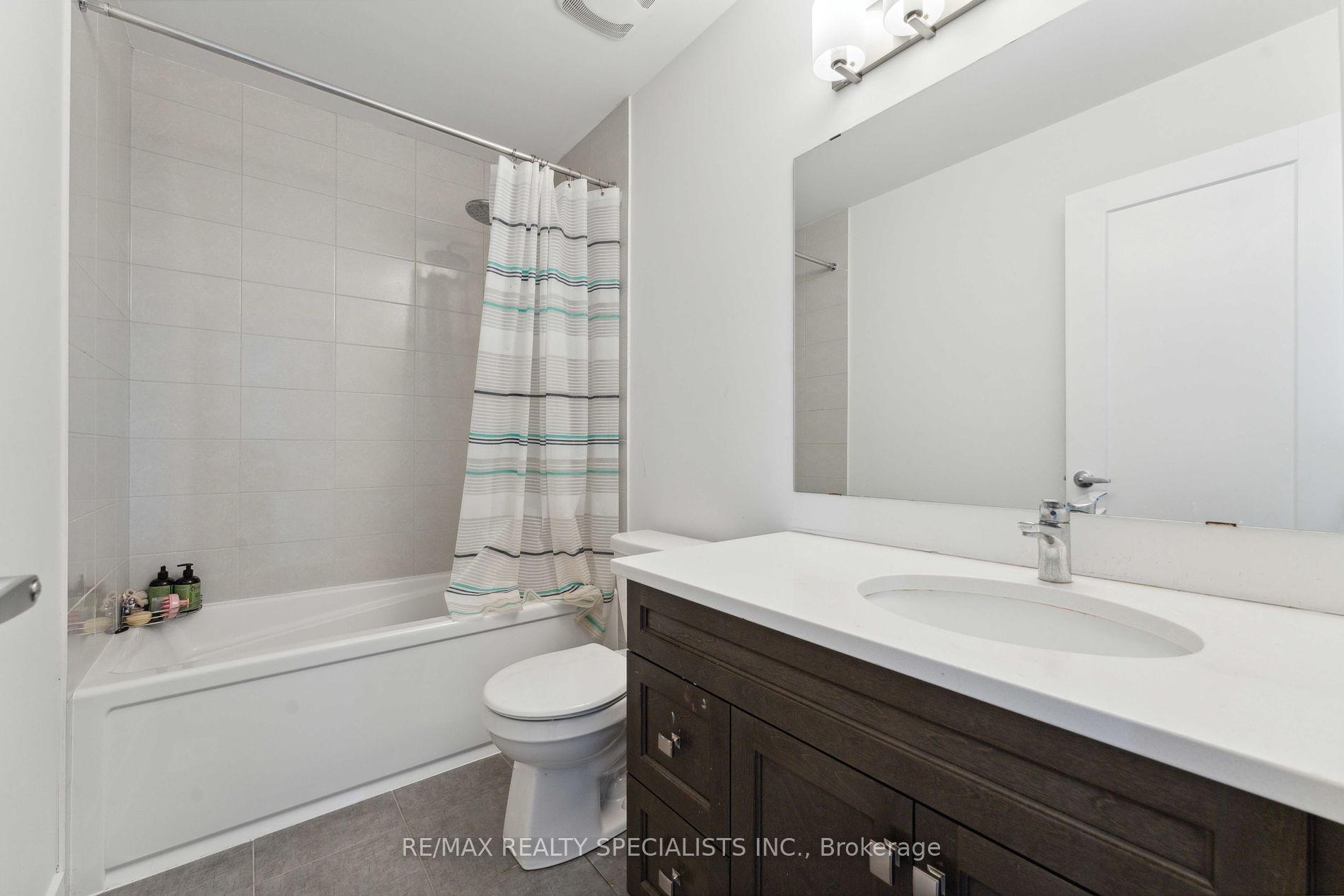 274 Turnbuckle Crescent