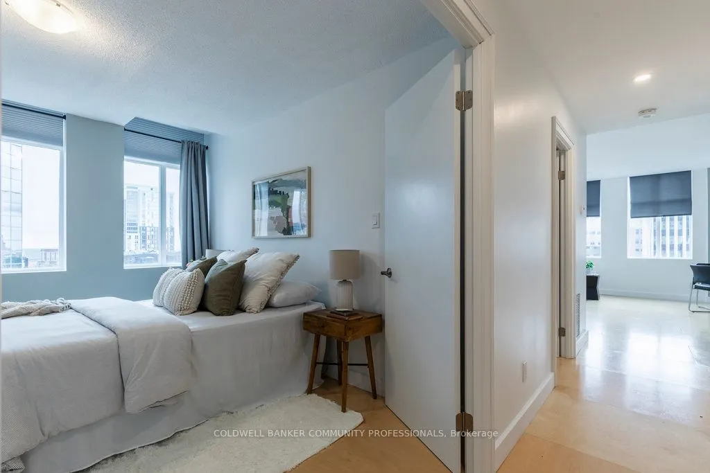 36 James Street S, #702