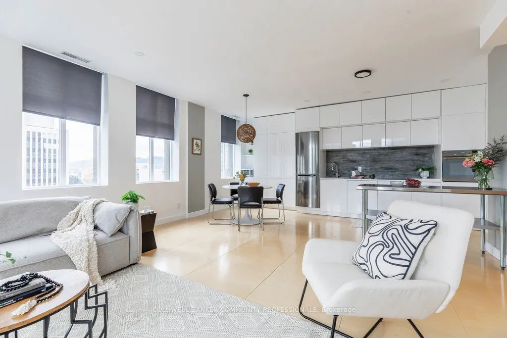 36 James Street S, #702