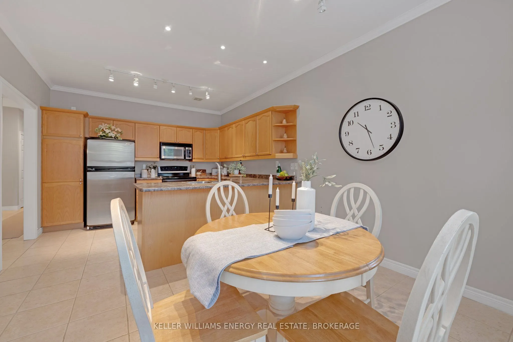 773 Prince Of Wales Drive