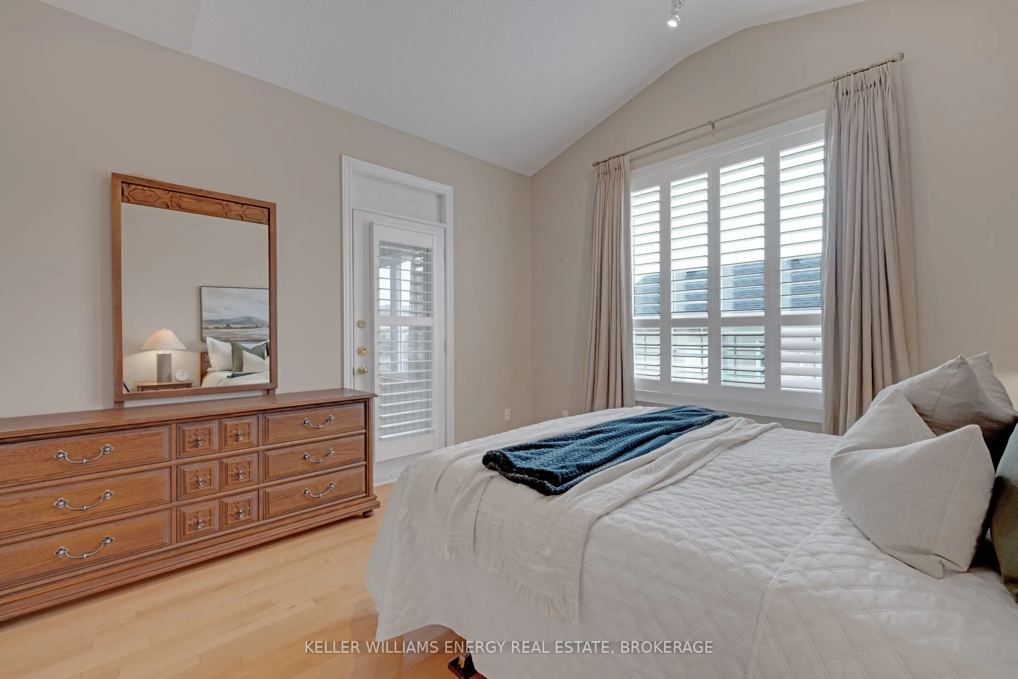 773 Prince Of Wales Drive