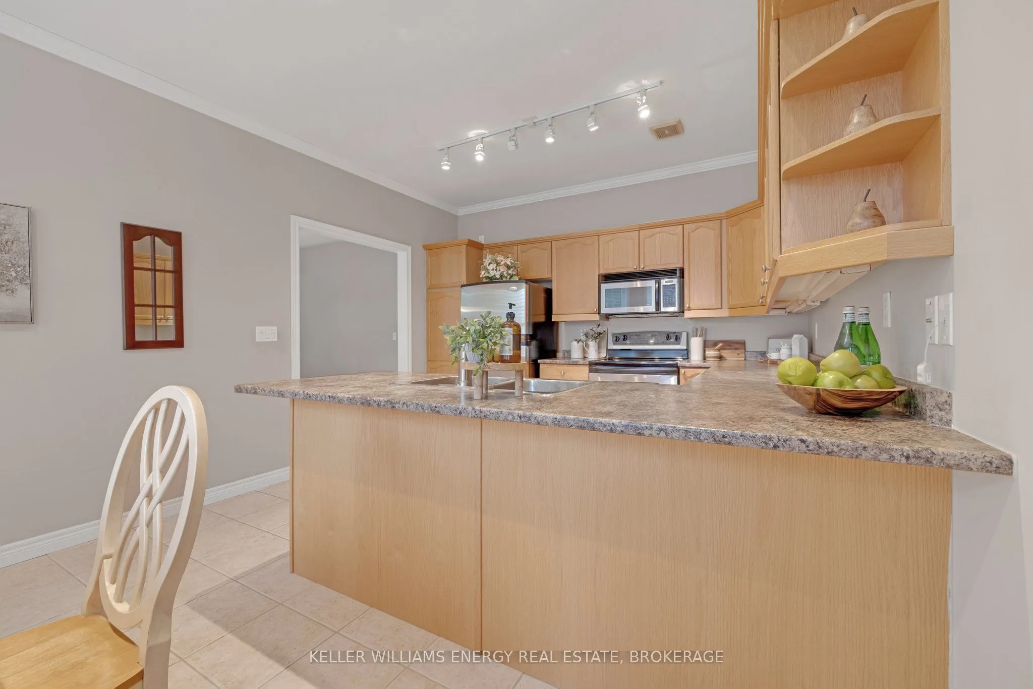 773 Prince Of Wales Drive