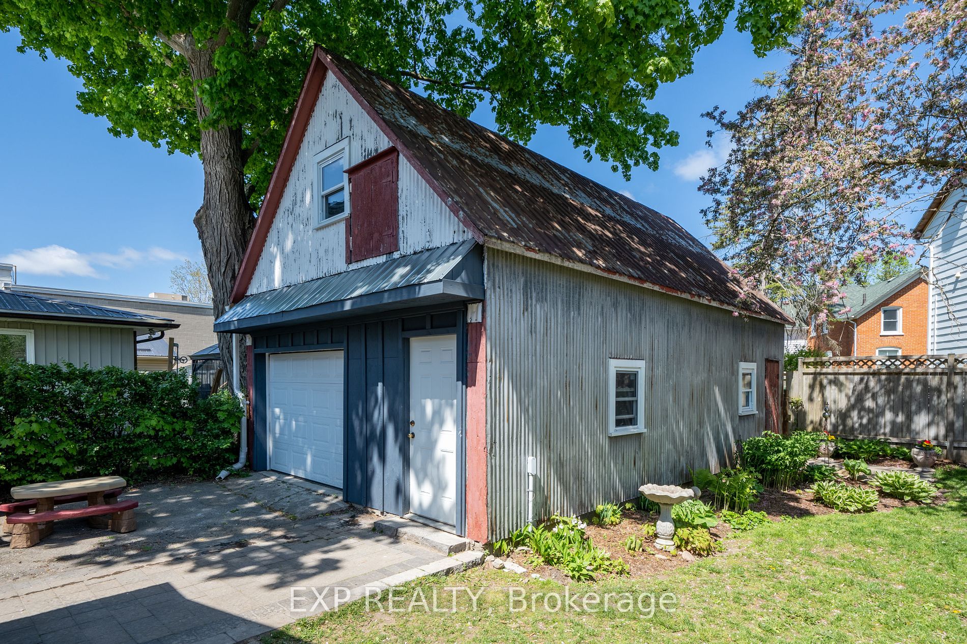 71 King Street