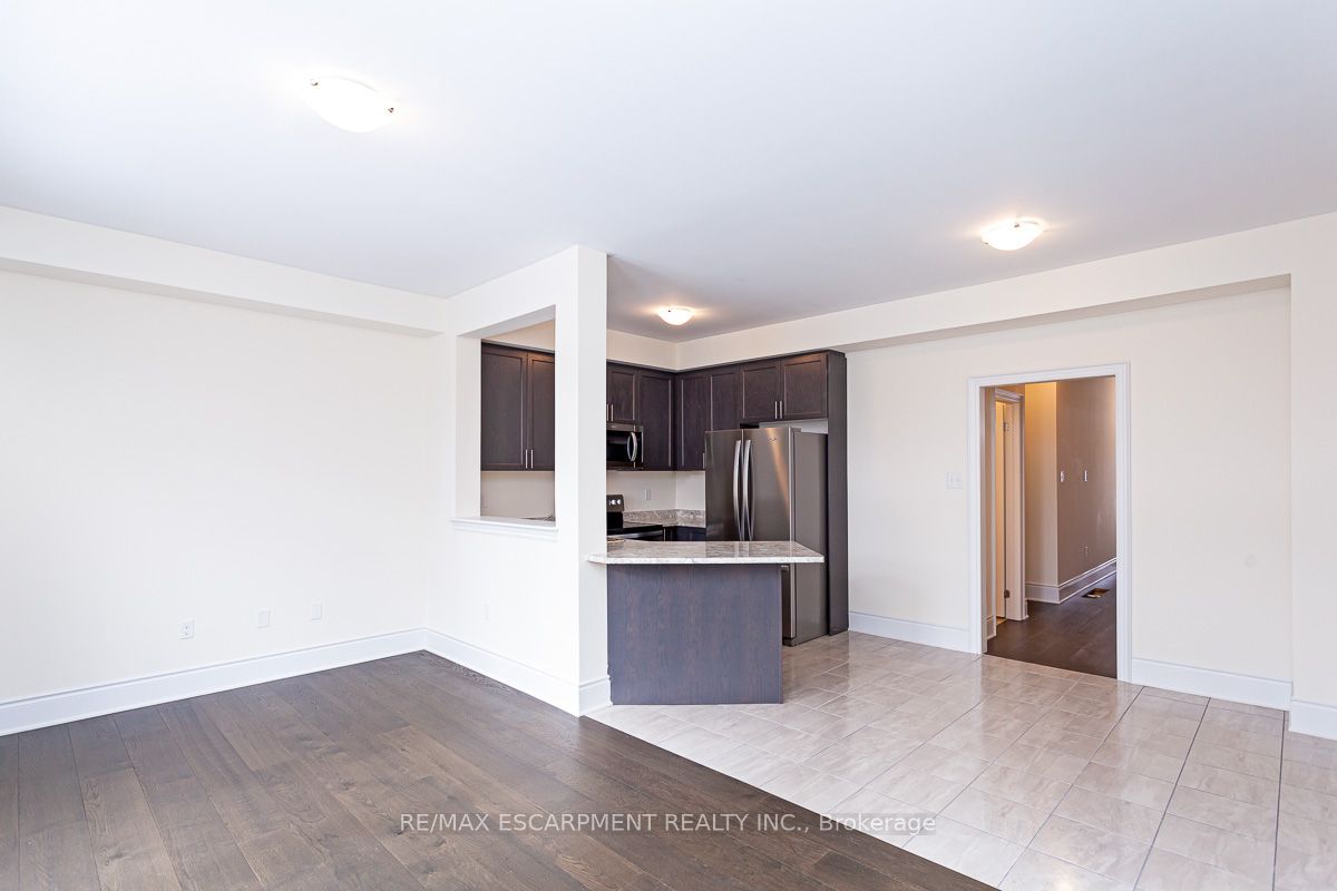 35 Jell Street