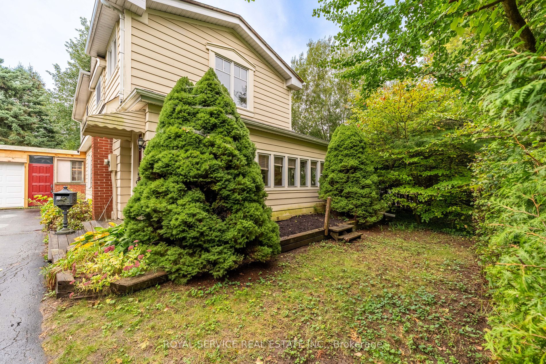 367 Lakeshore Road