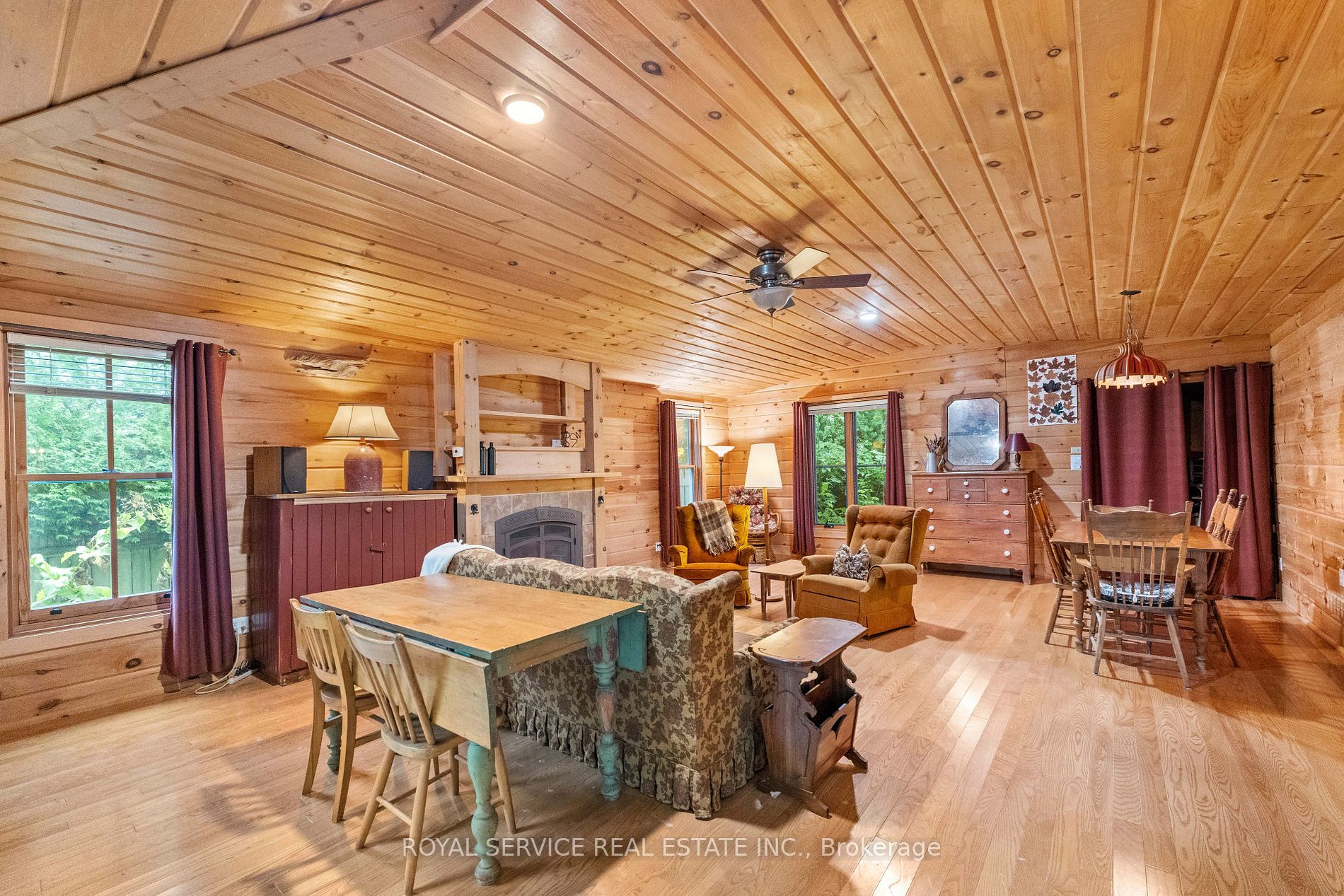 367 Lakeshore Road