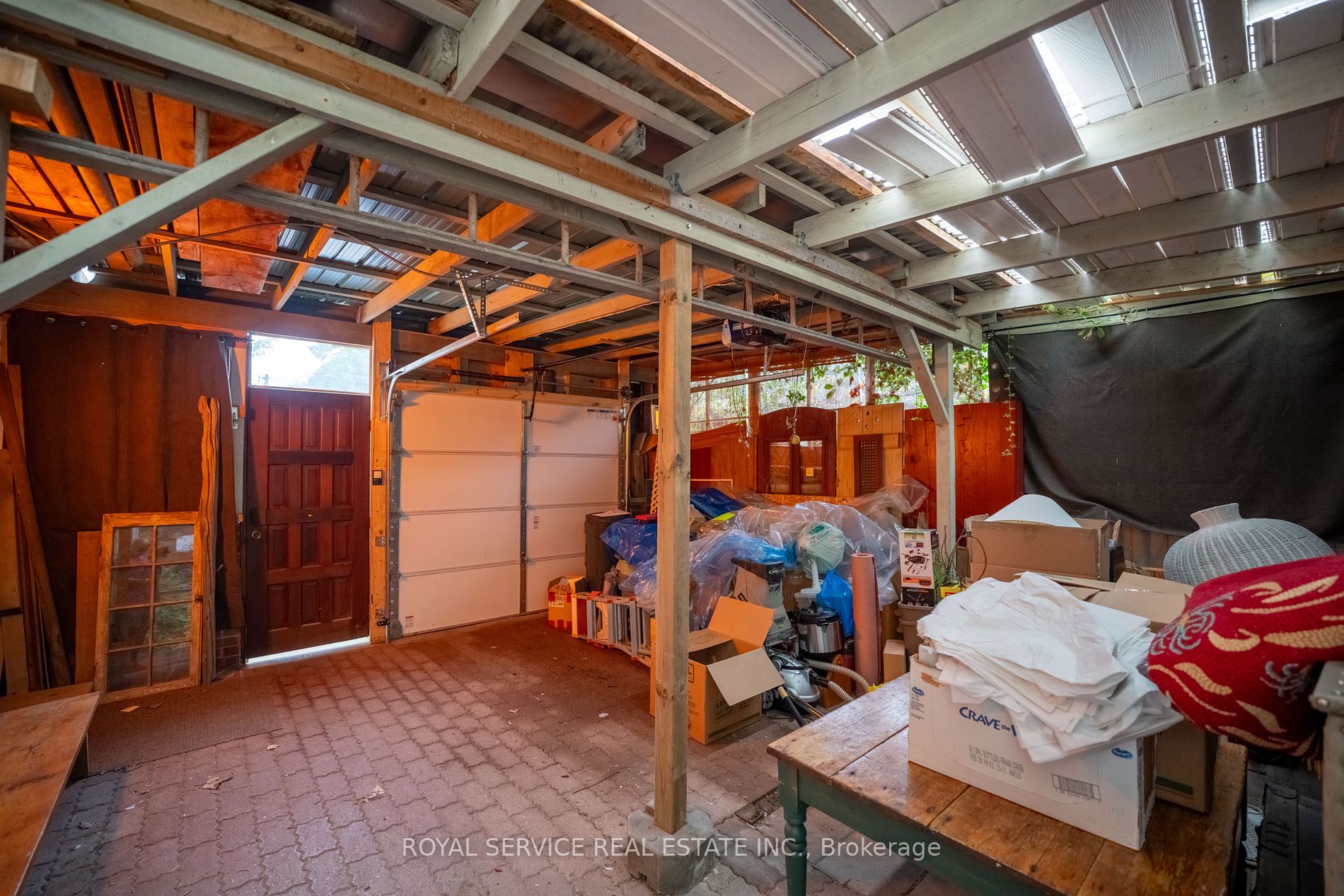 367 Lakeshore Road