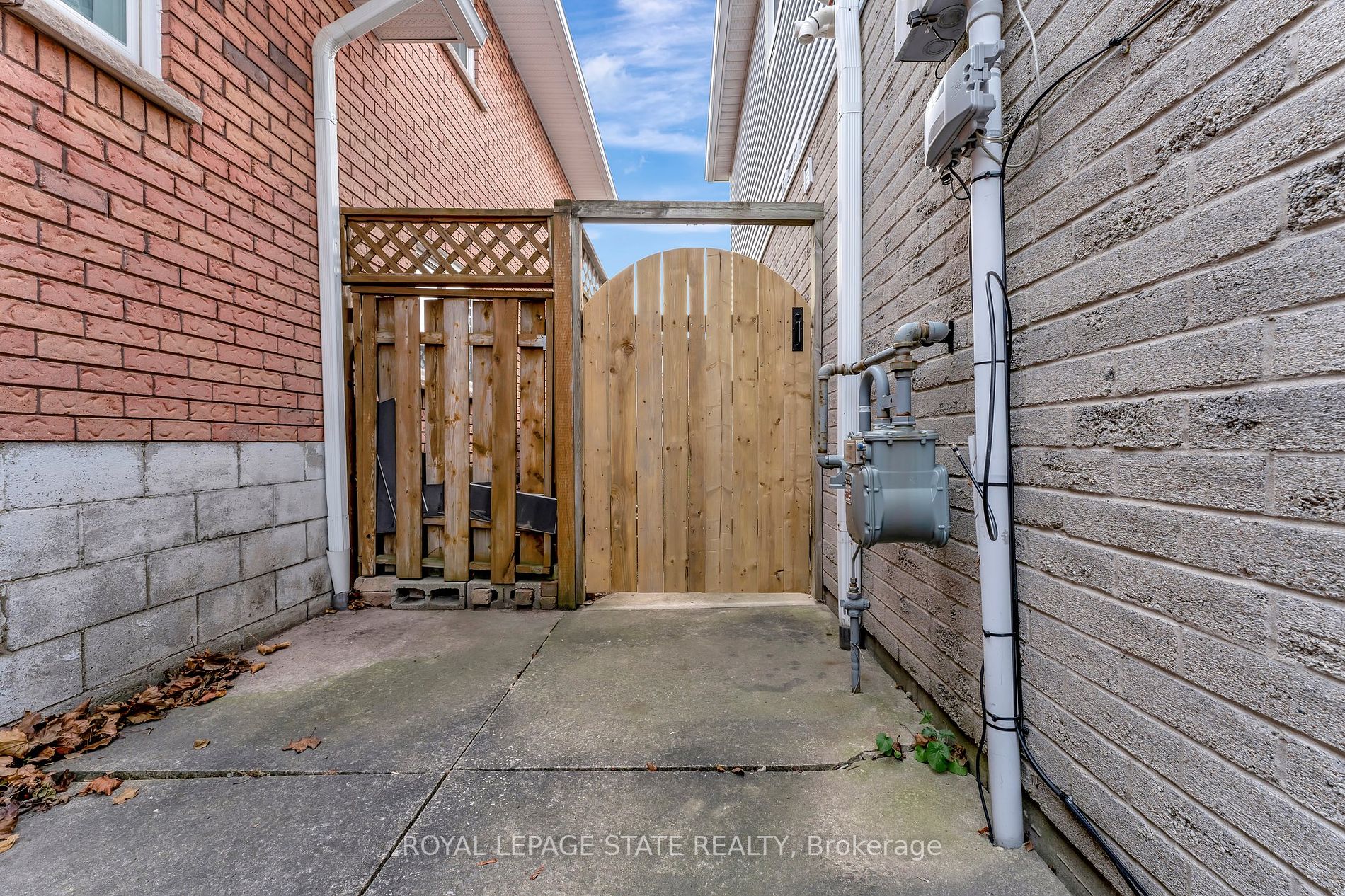 144 Ravenbury Drive