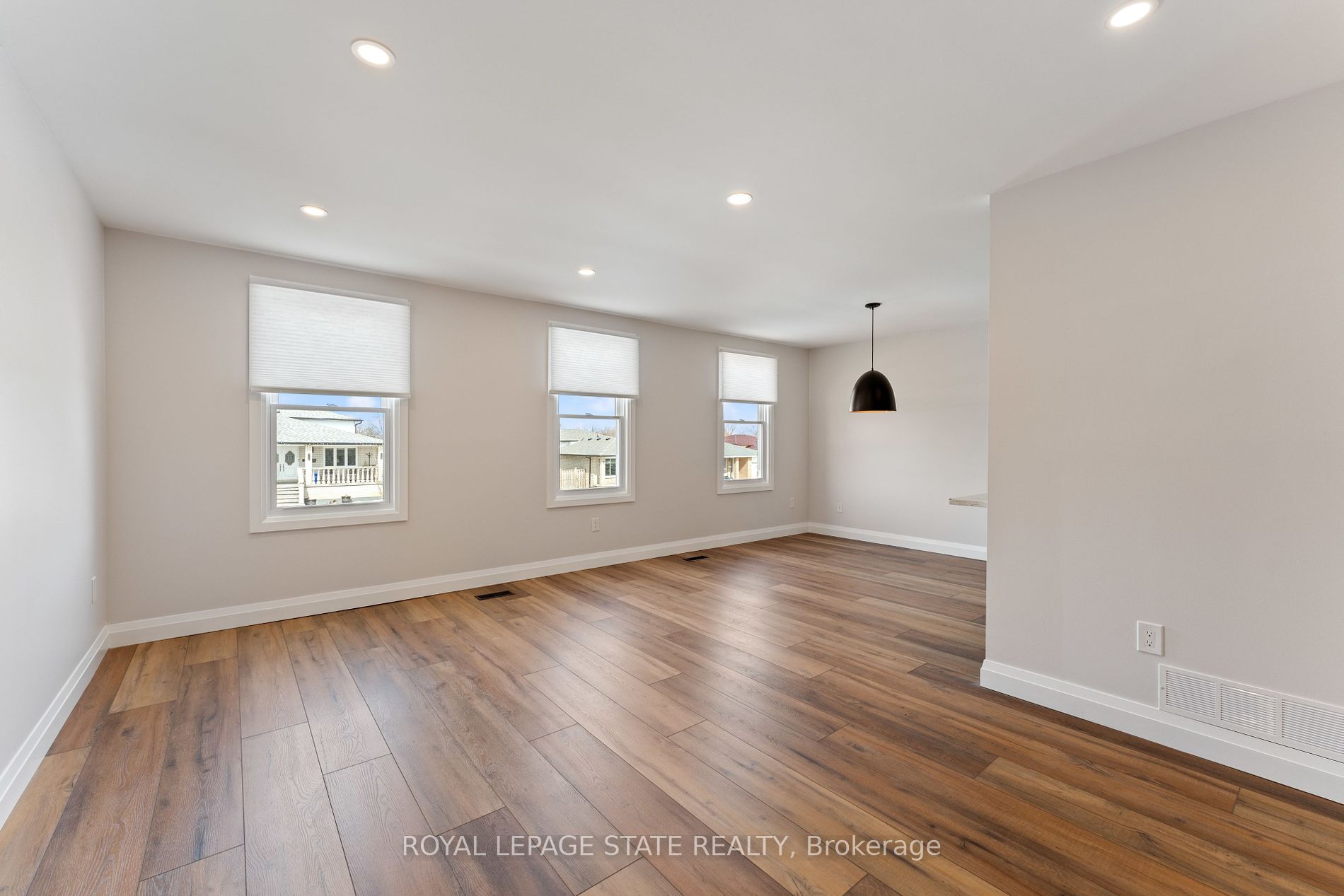 144 Ravenbury Drive