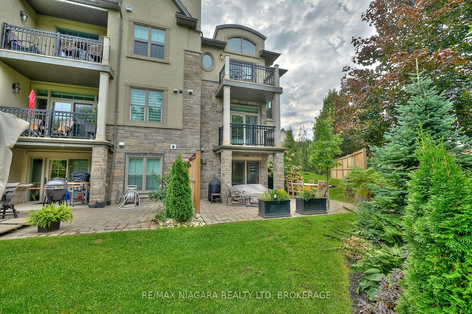 50 Aberdeen Lane S #26
