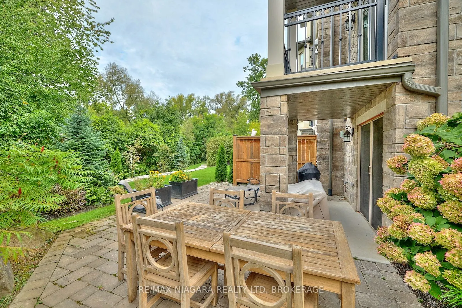 50 Aberdeen Lane S #26