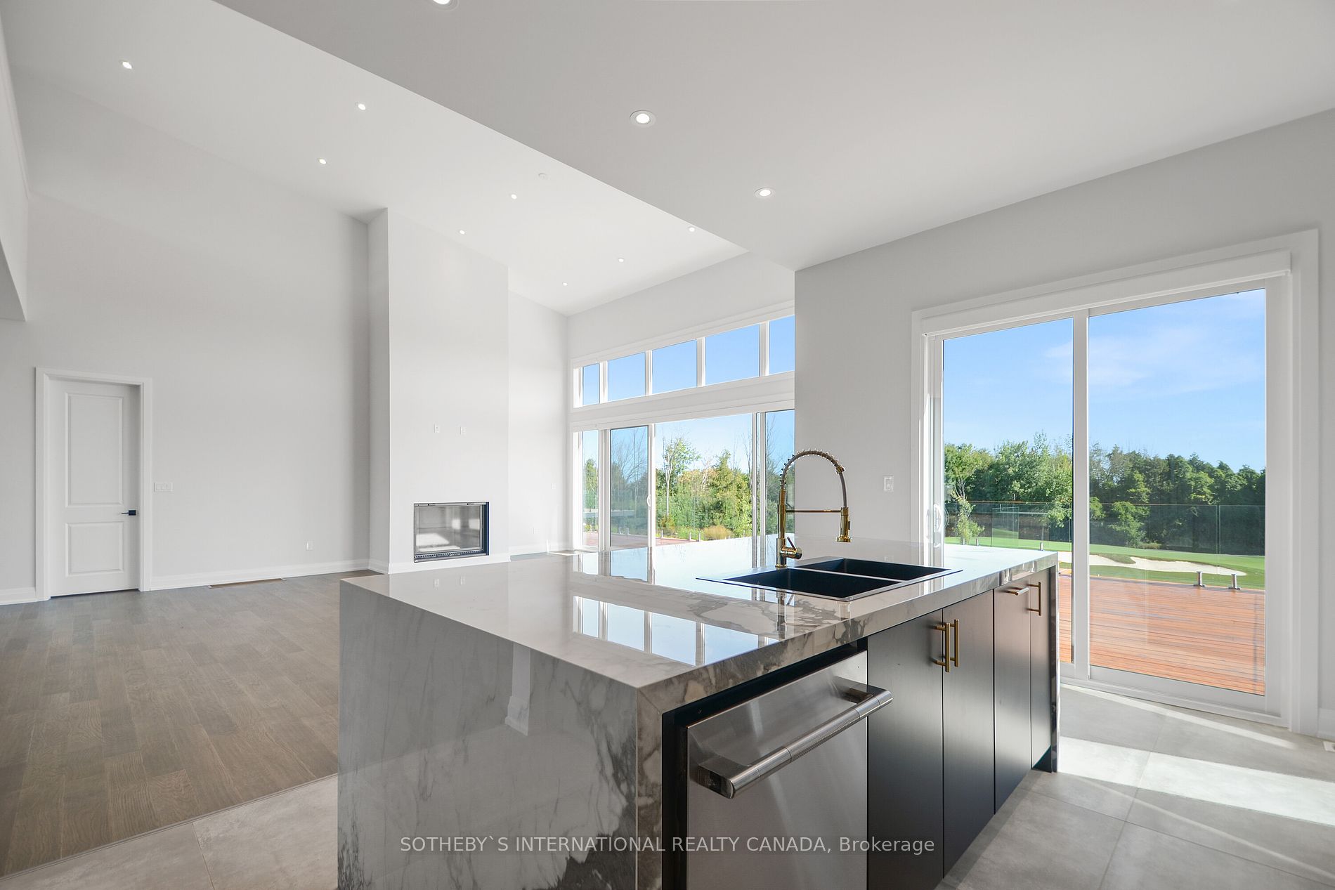 101 Sladden Court