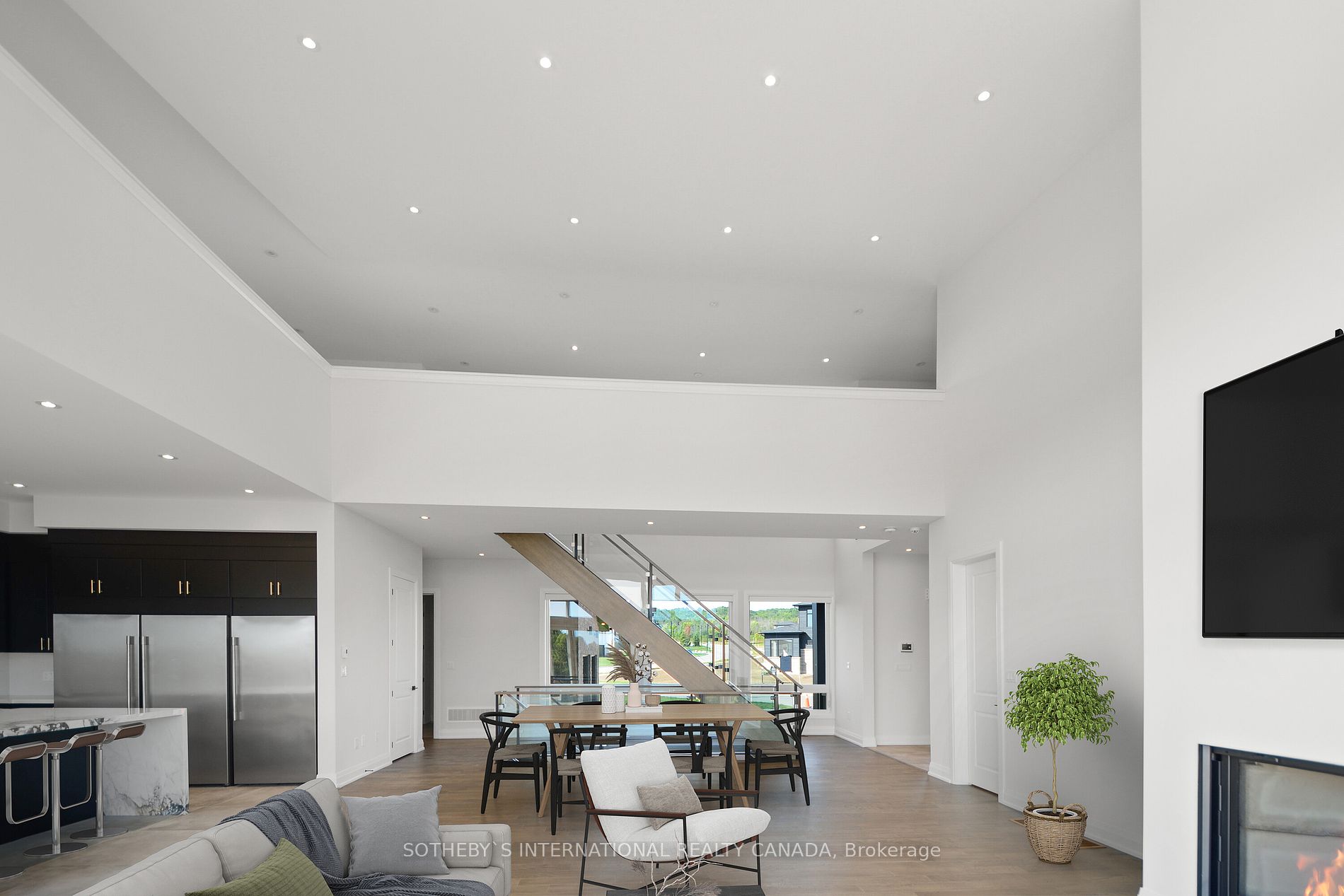 101 Sladden Court