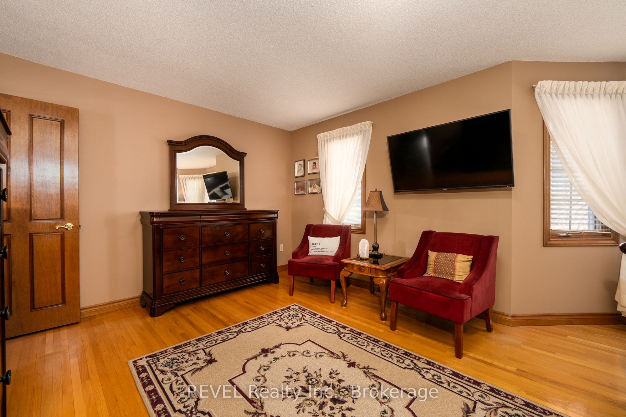 3412 Vinehaven Trail
