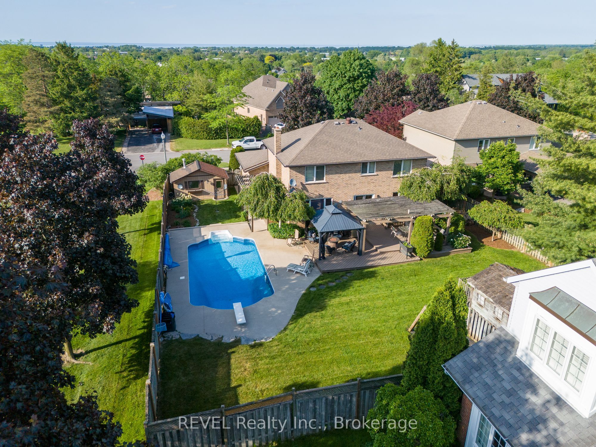 3412 Vinehaven Trail