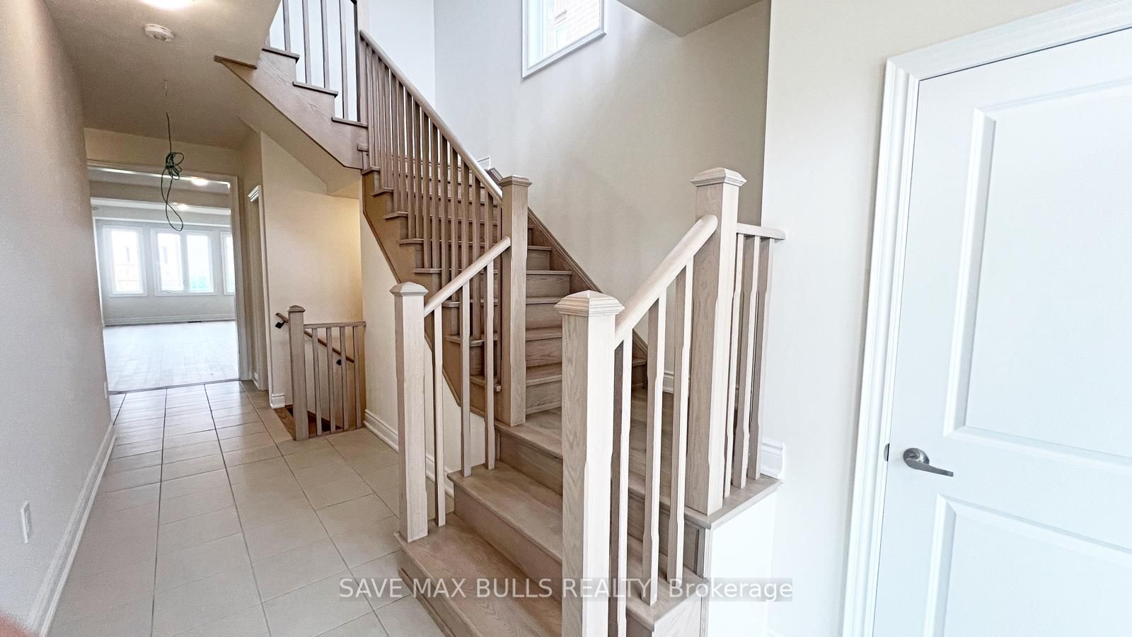 89 GLEDHILL Crescent