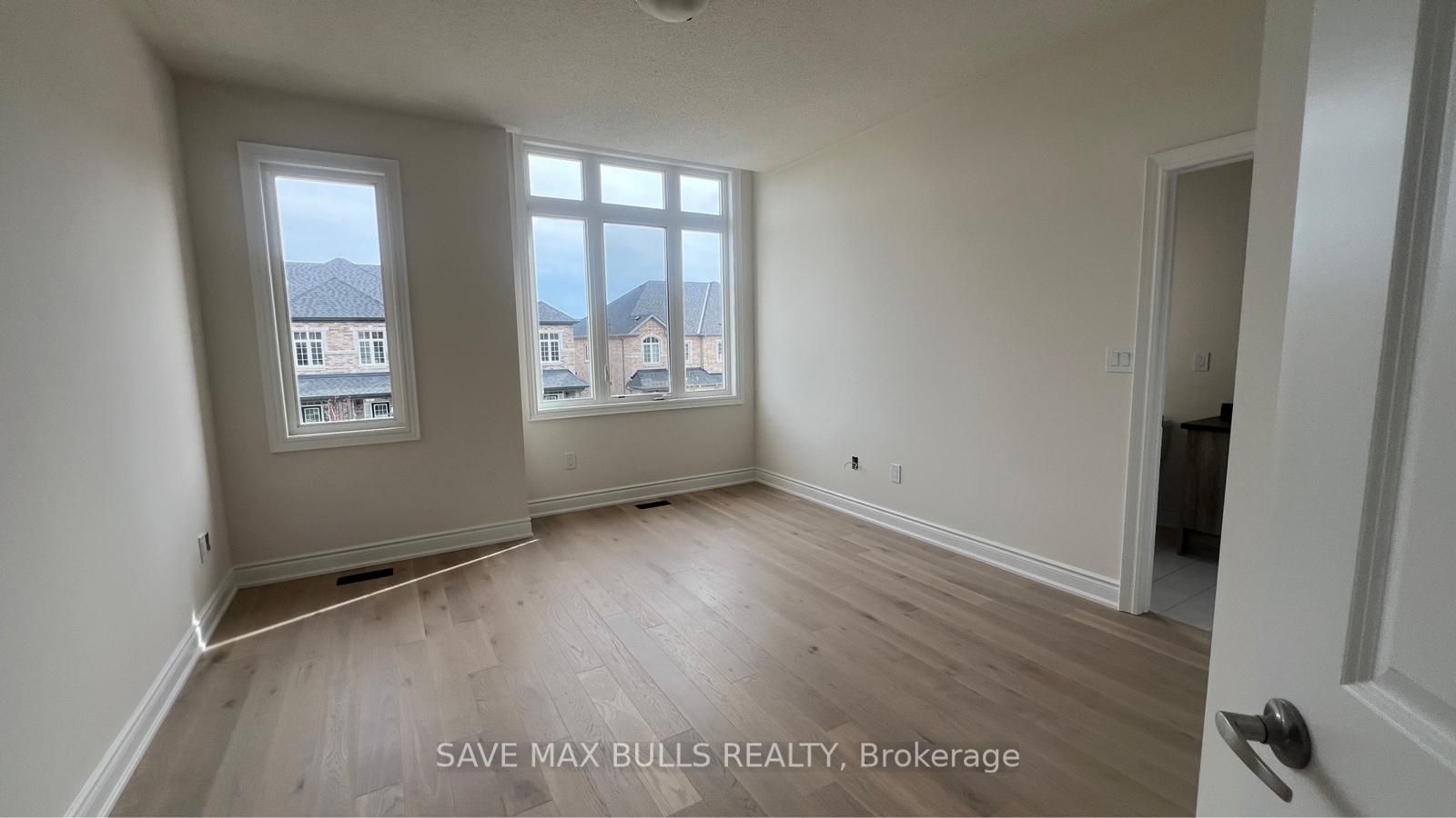 89 GLEDHILL Crescent