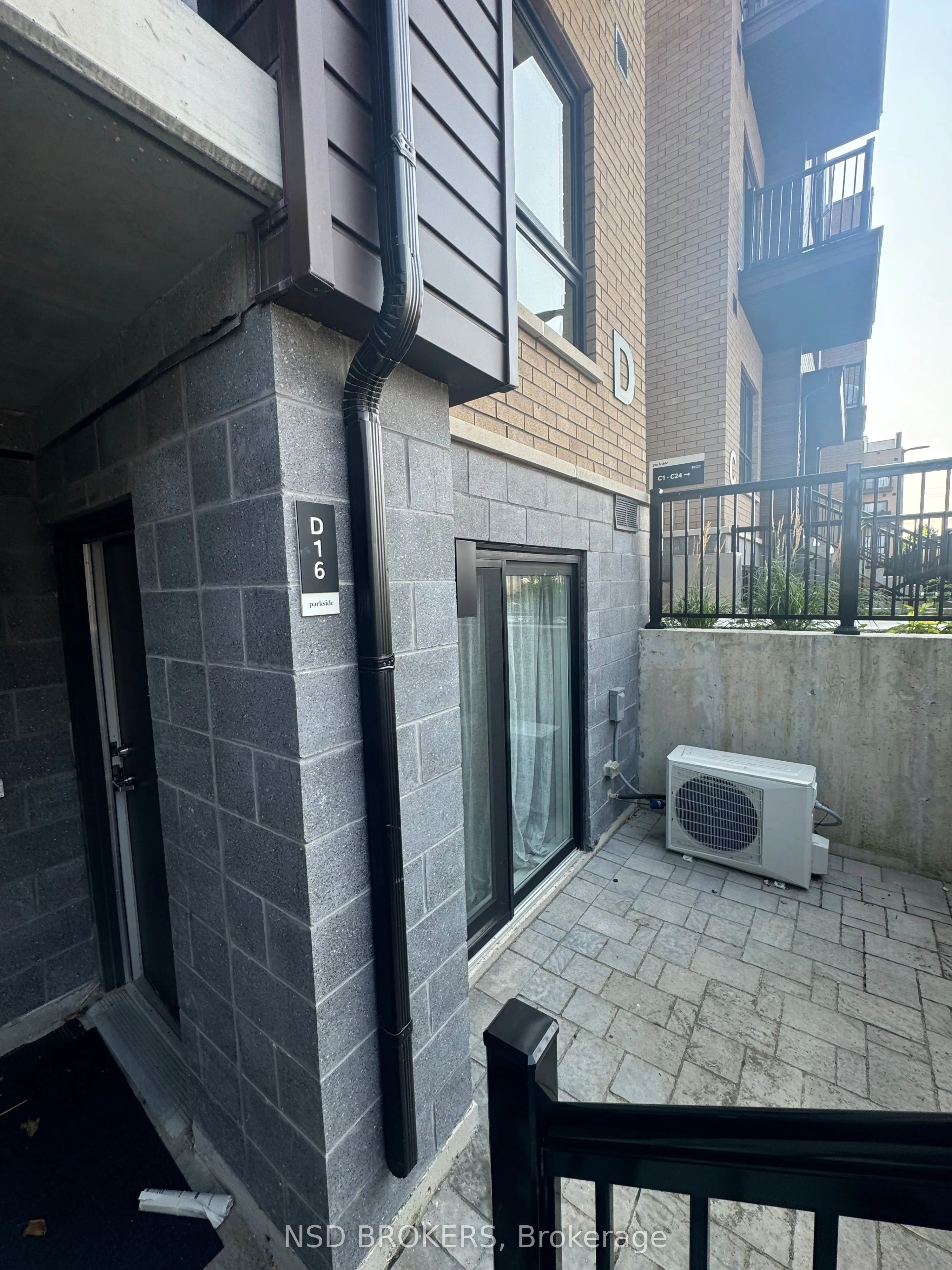 10 Palace Street #D16