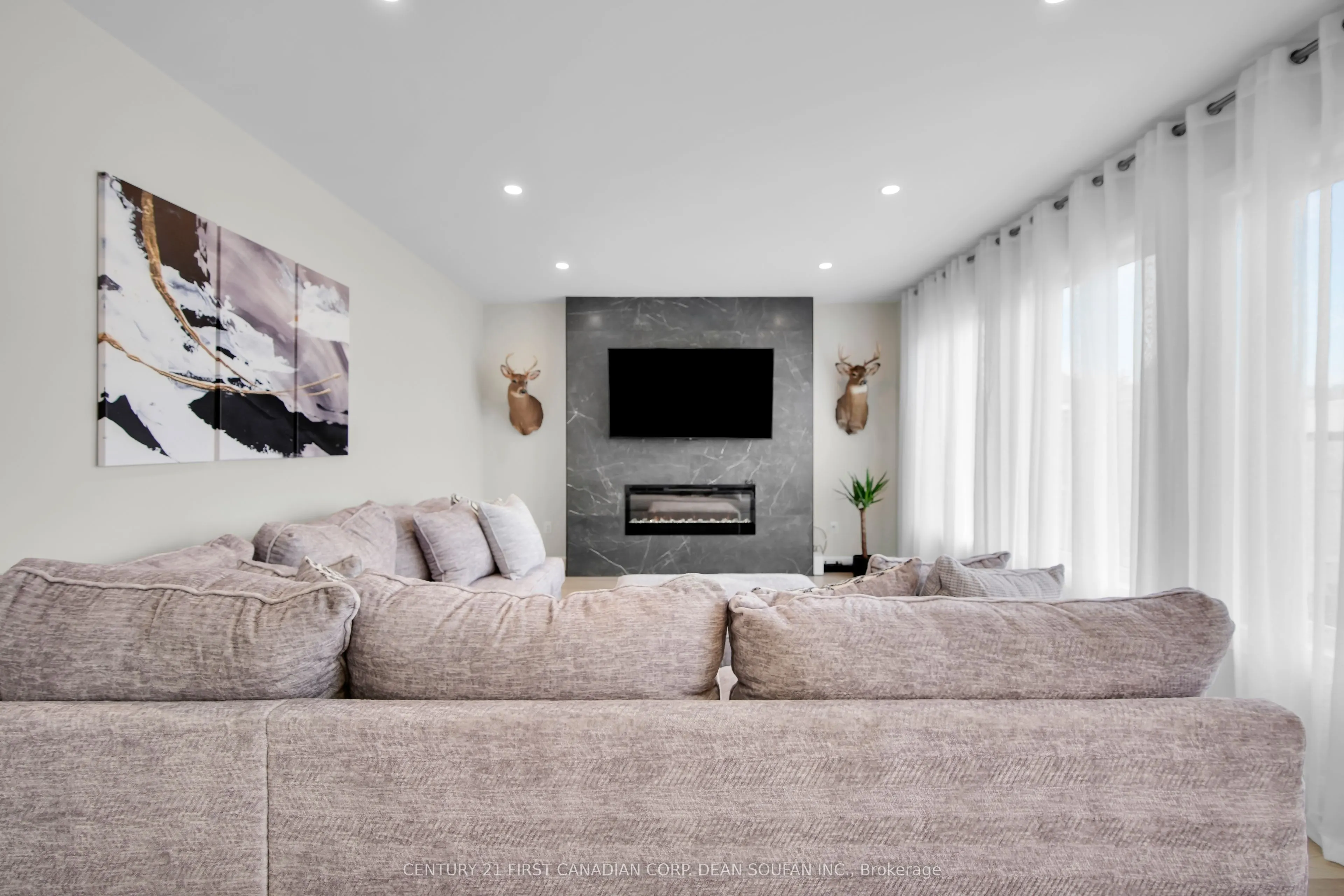 7251 Silver Creek Circle