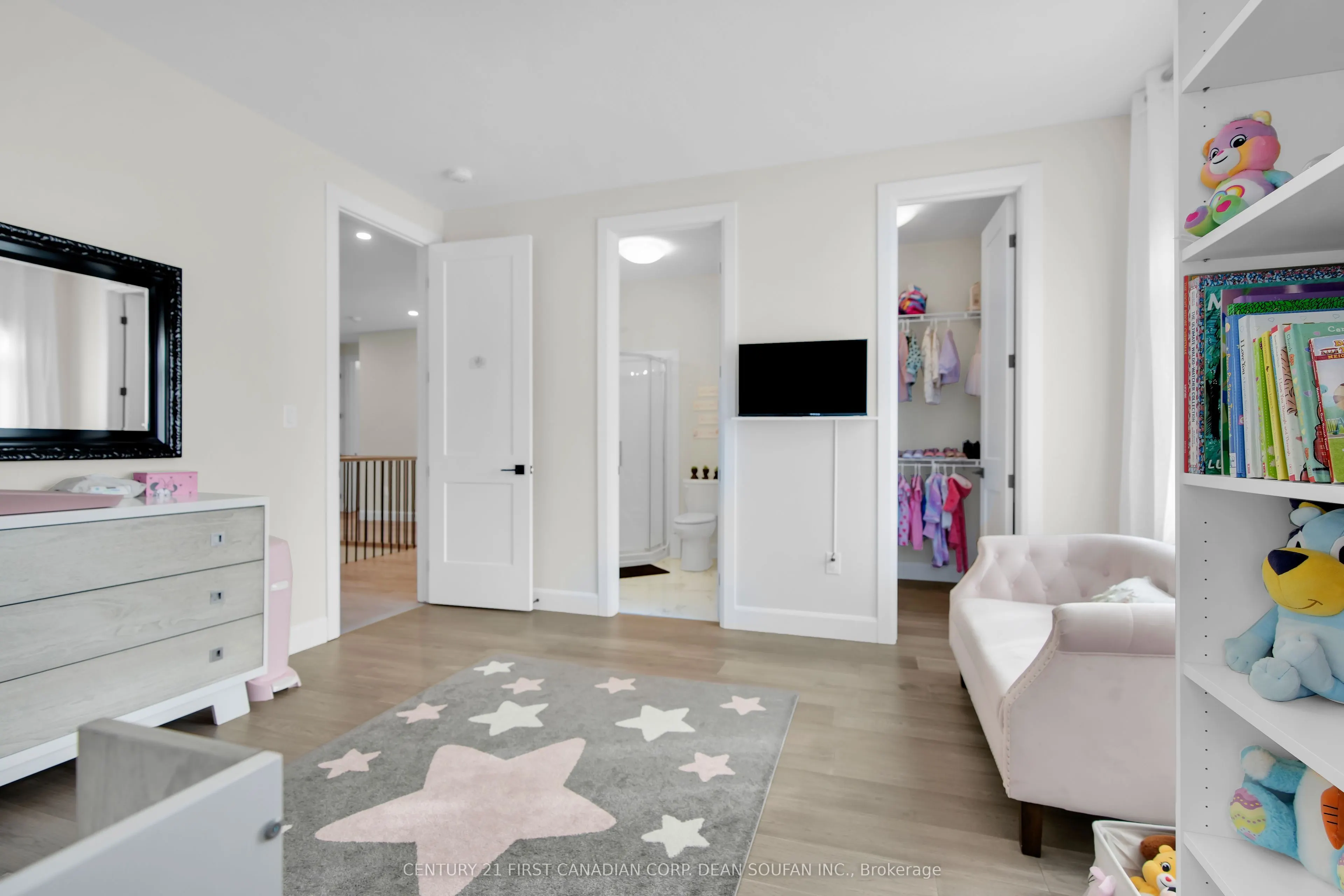 7251 Silver Creek Circle