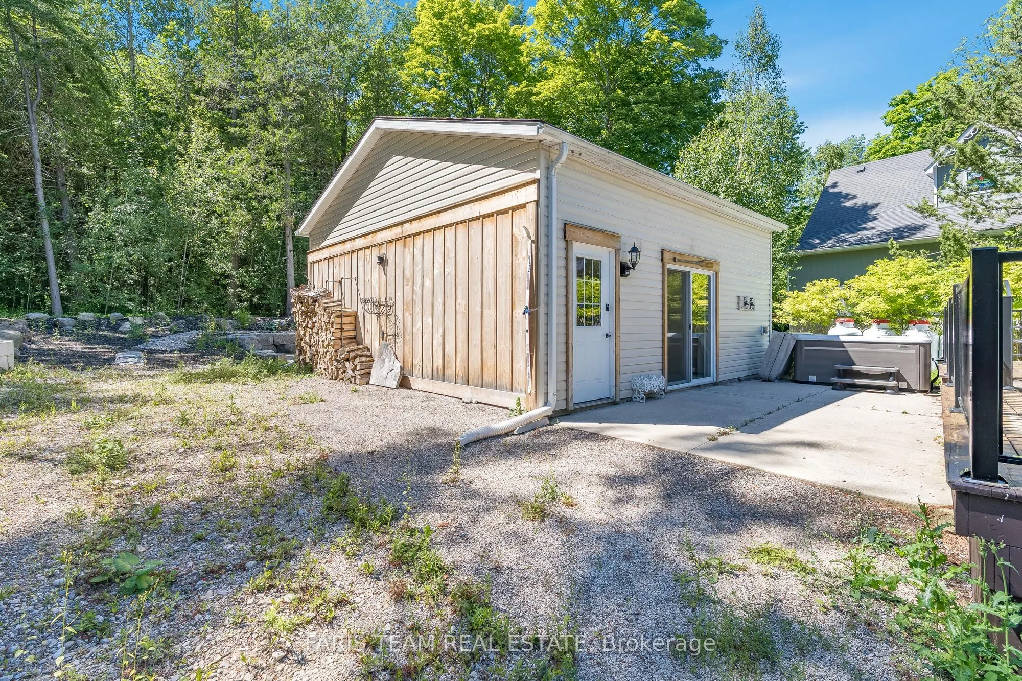 328 Cedar Avenue