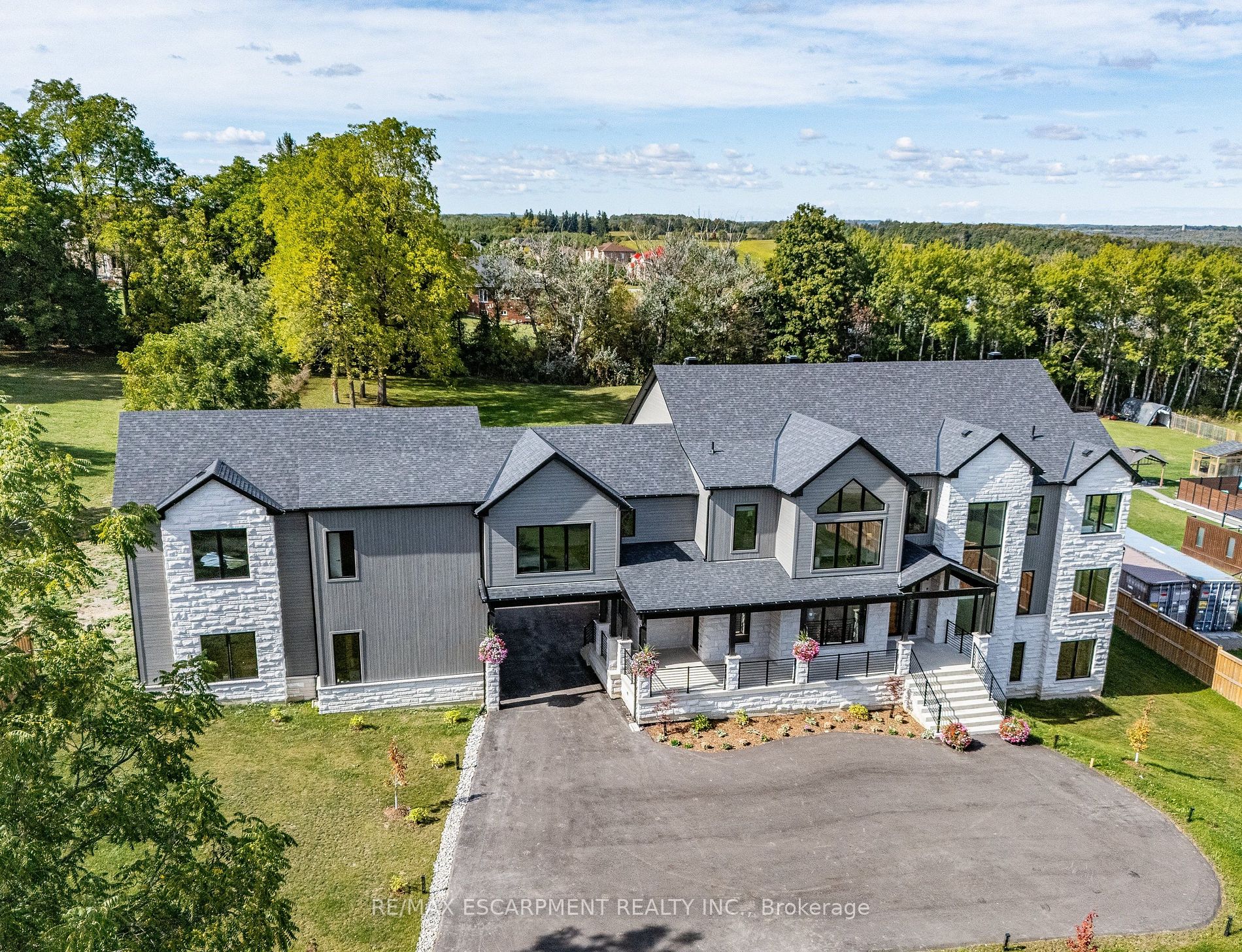8920 Wellington Rd 124