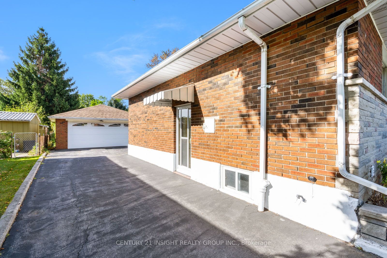 24 Heather Road