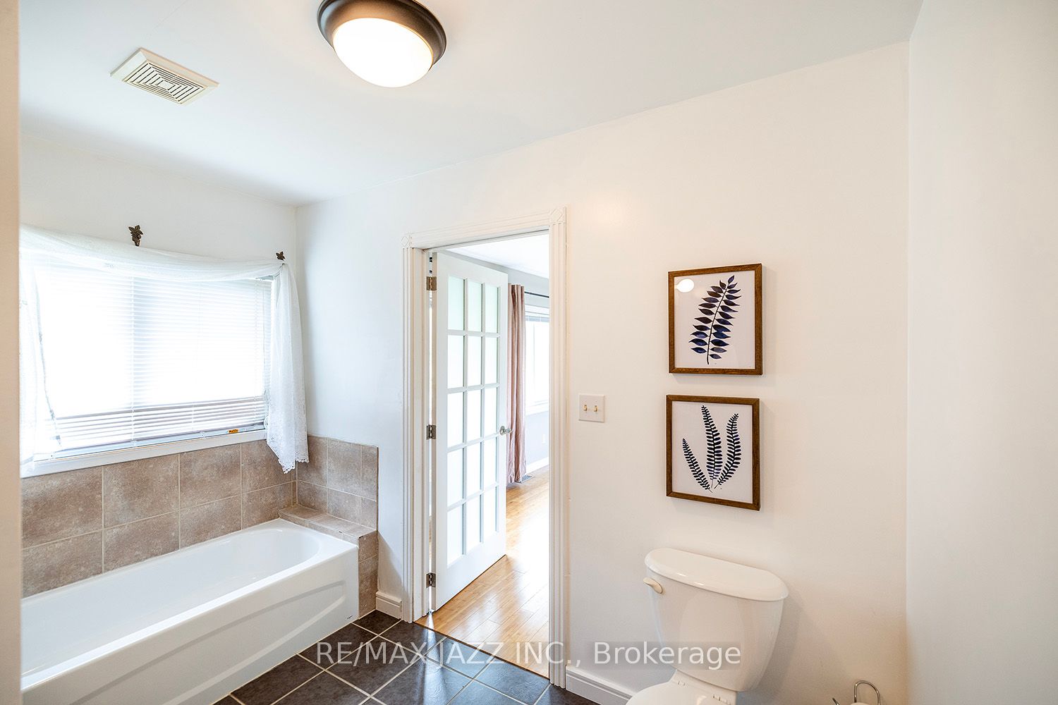 23 Bayview Drive