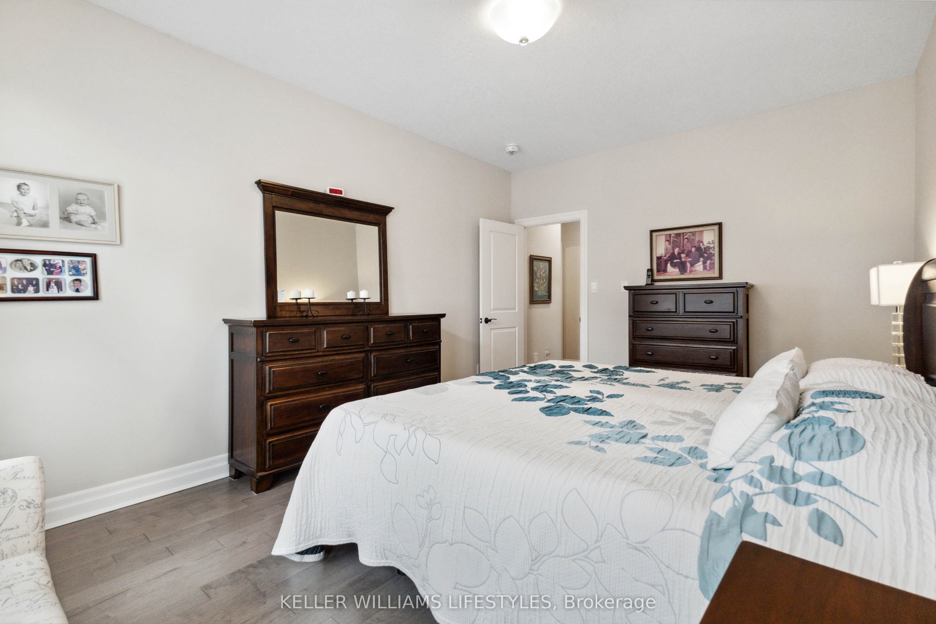 2290 Torrey Pines Way #3