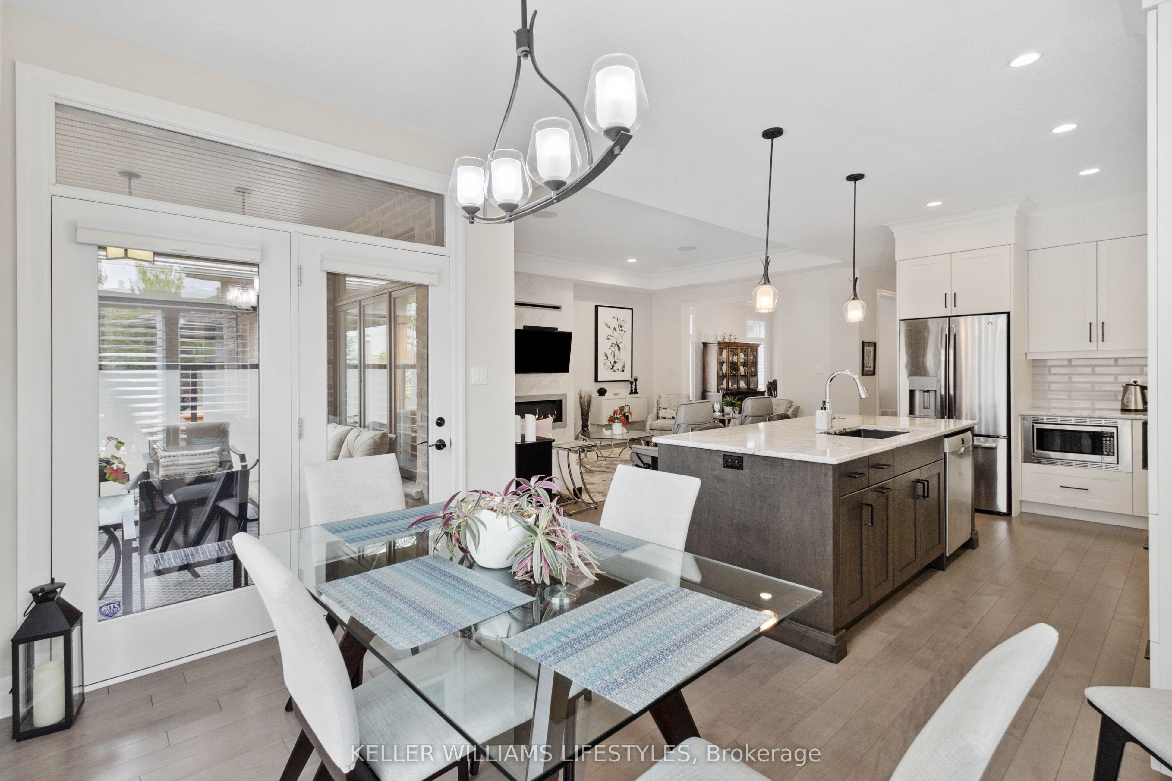 2290 Torrey Pines Way #3