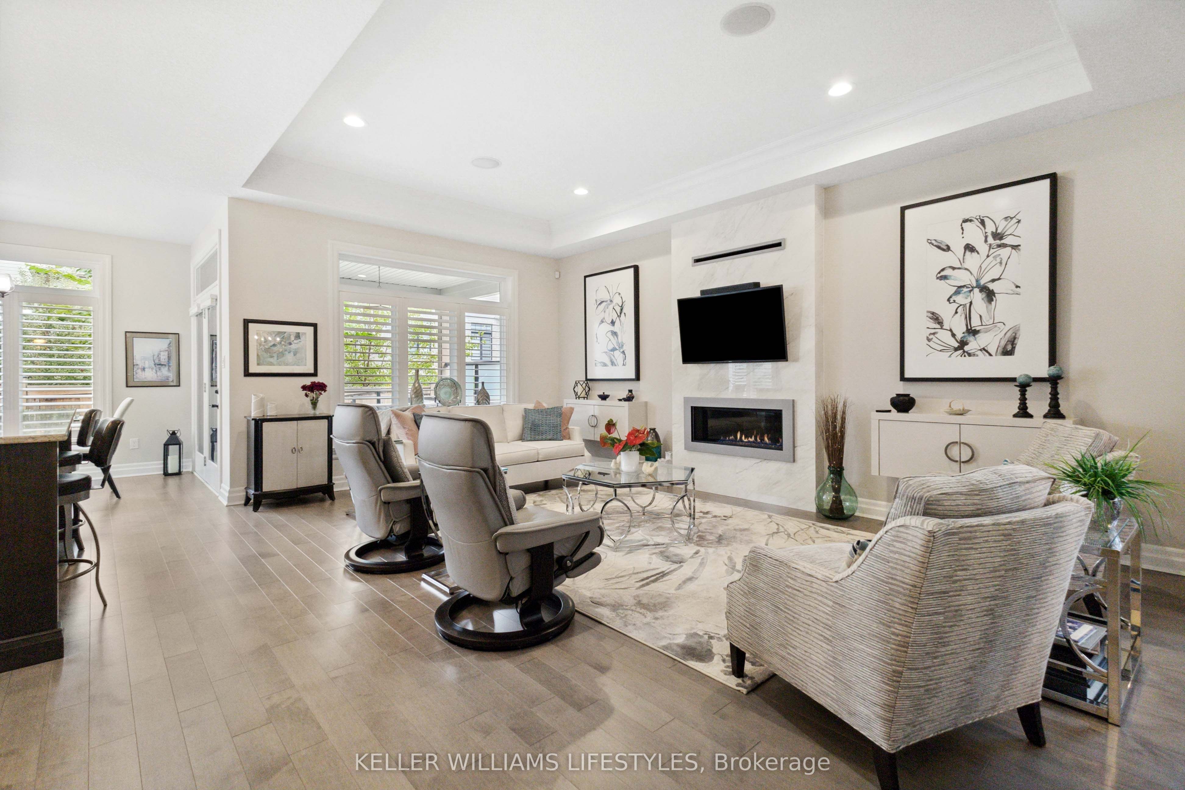 2290 Torrey Pines Way #3