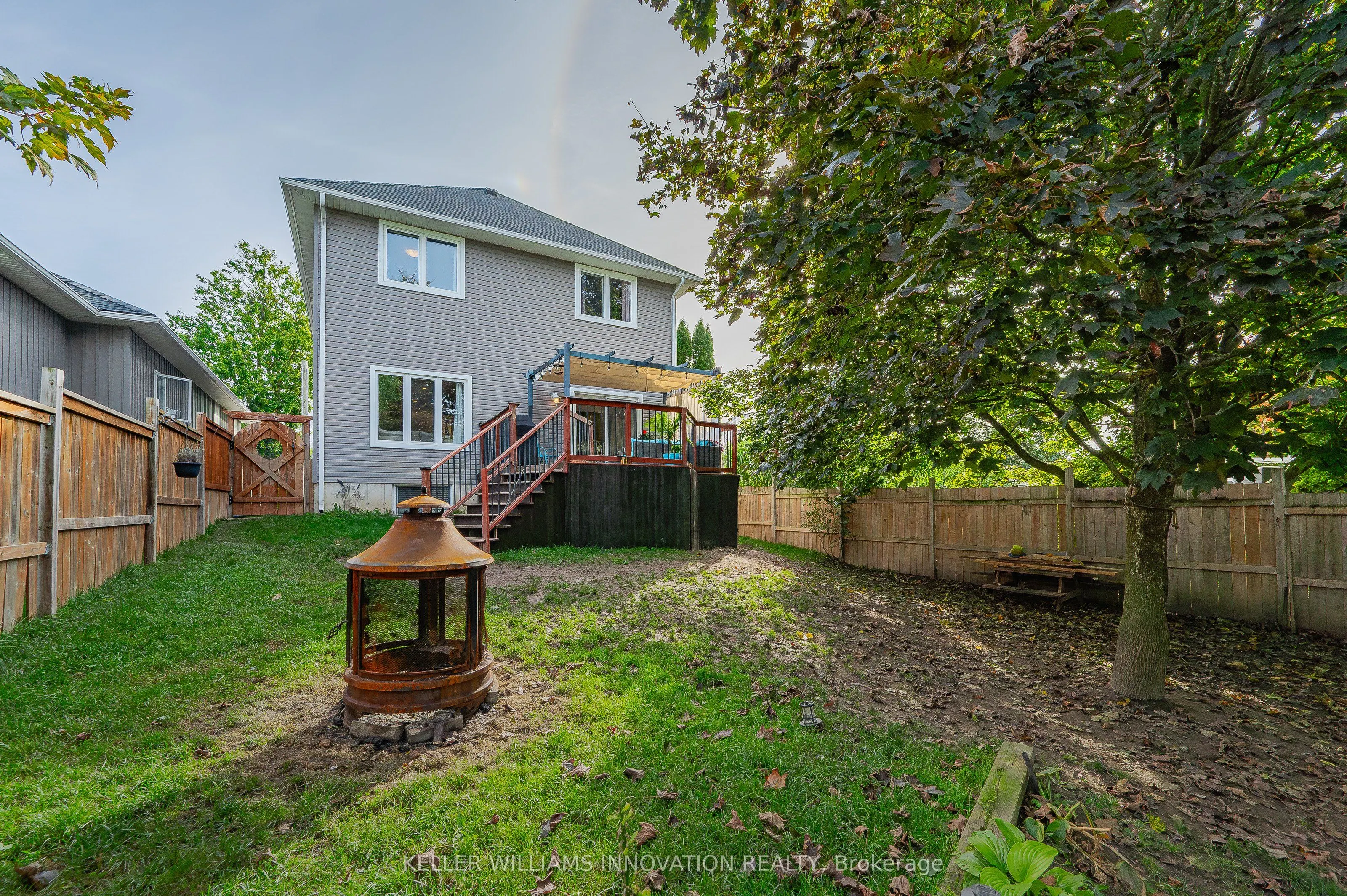 279 Oak Street