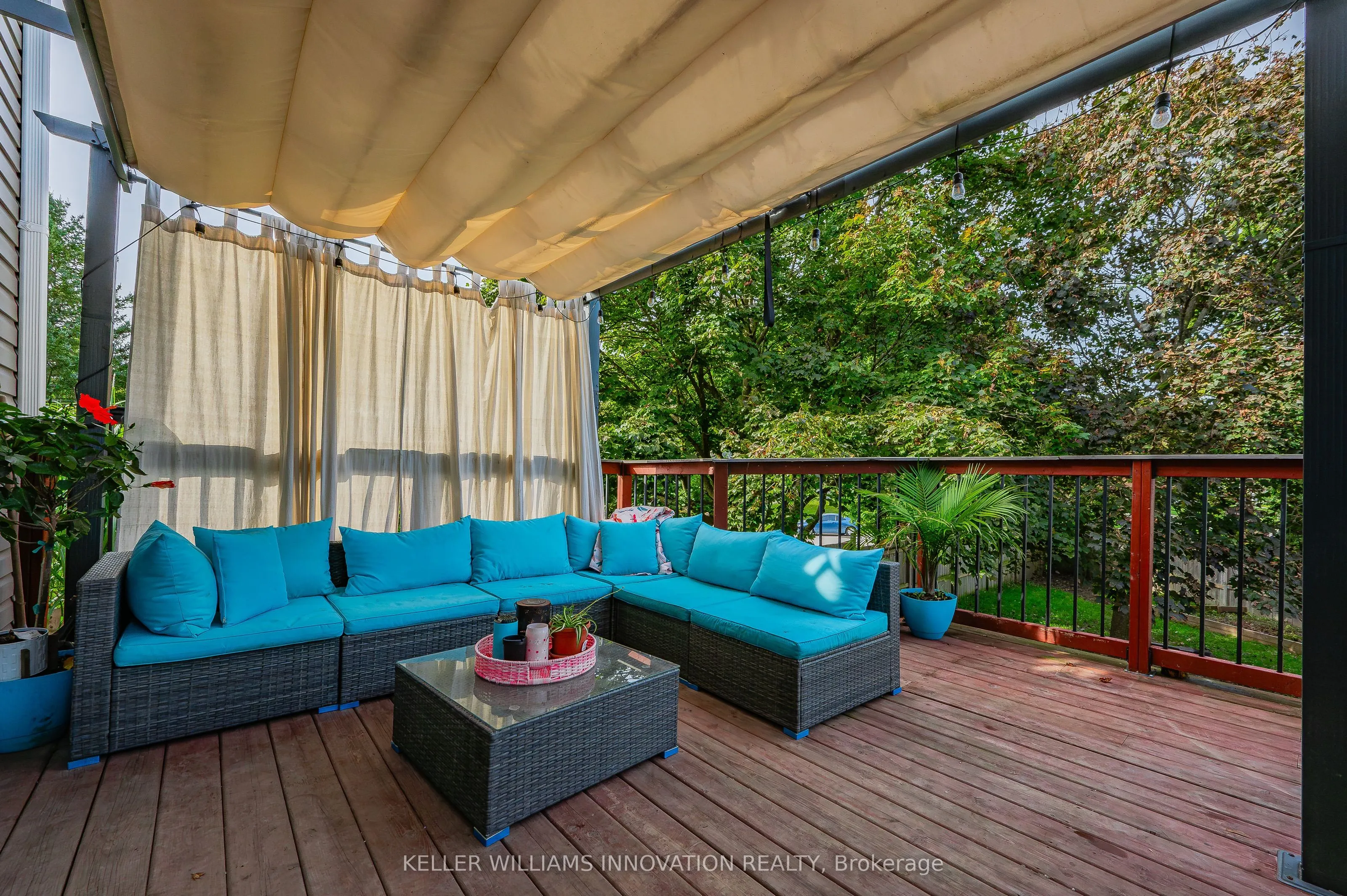 279 Oak Street