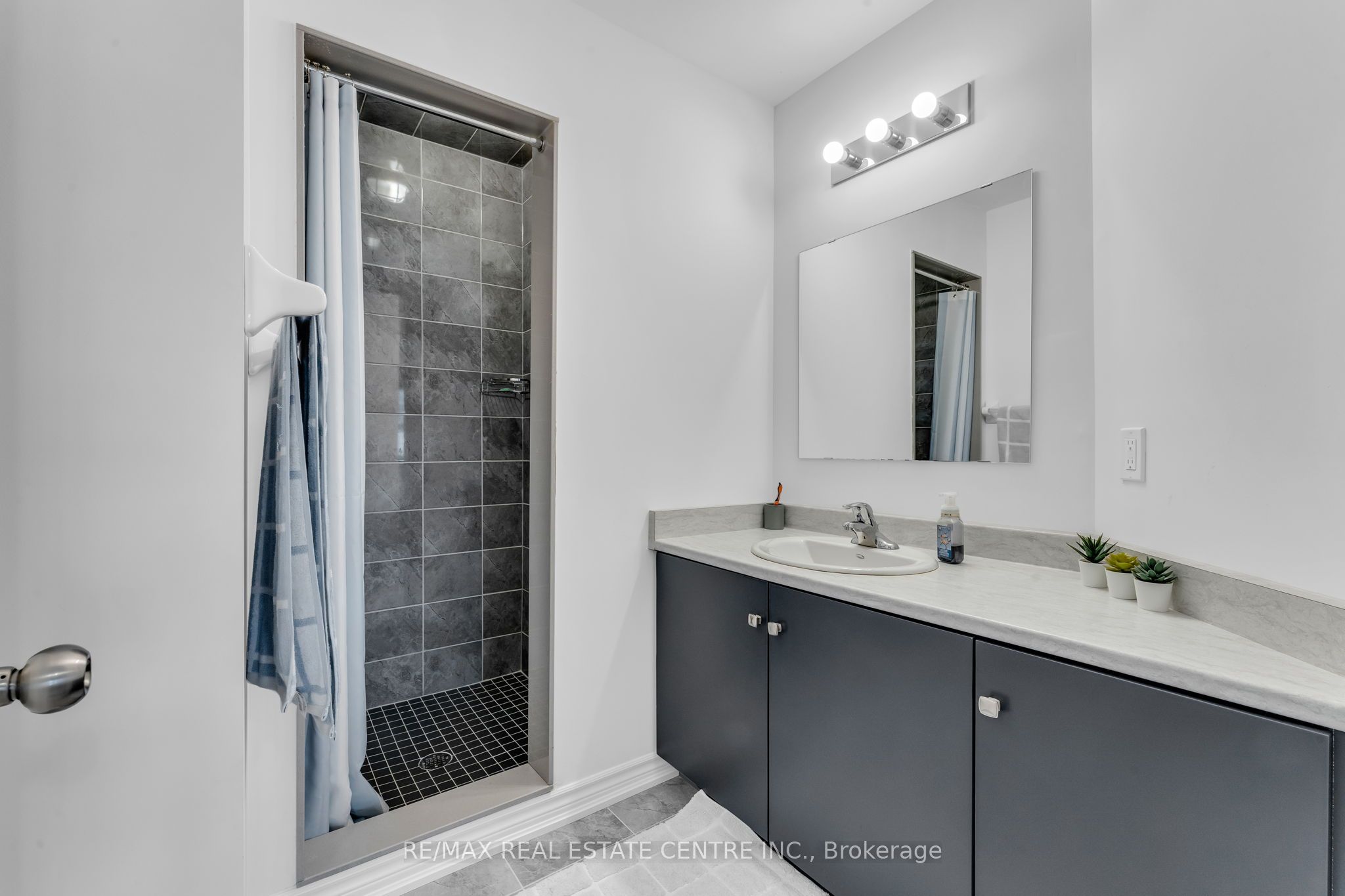 7 Roseberry Lane