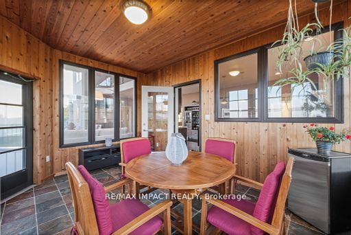263 Lakeshore Road
