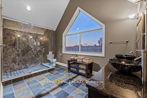 263 Lakeshore Road