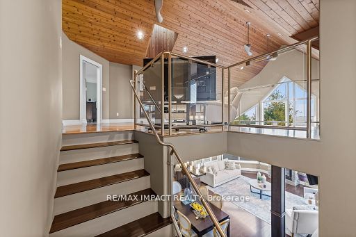263 Lakeshore Road