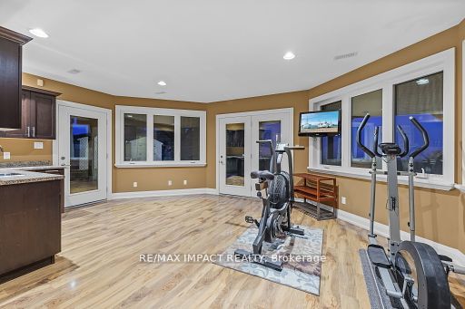 263 Lakeshore Road