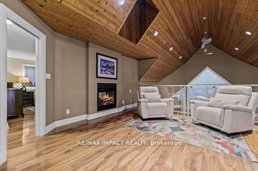263 Lakeshore Road