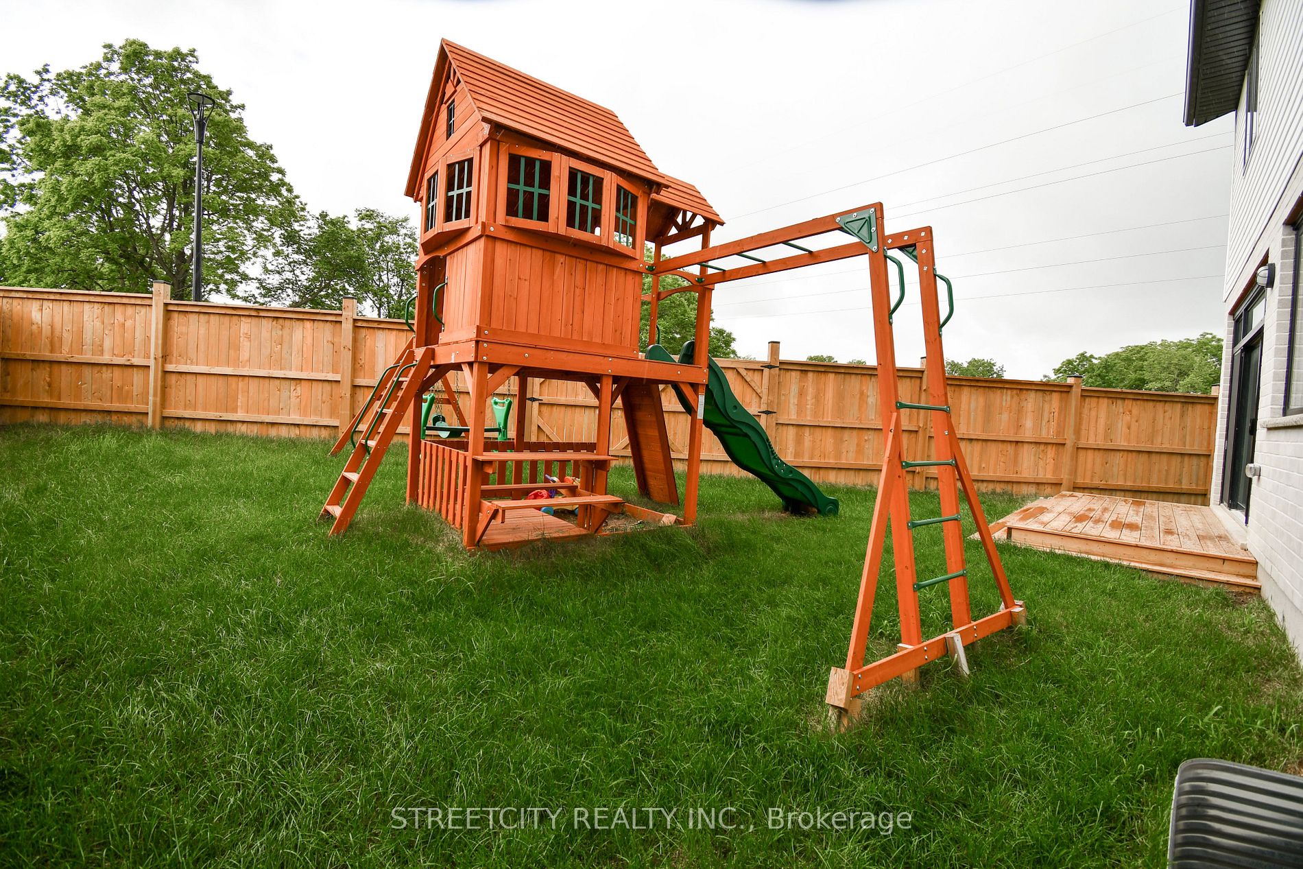 2705 Oriole Drive