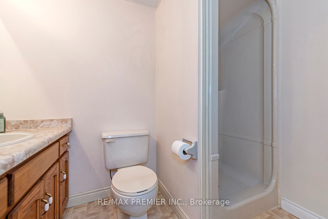 9 Wentworth Drive, #13