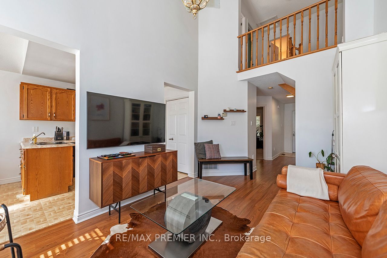9 Wentworth Drive, #13
