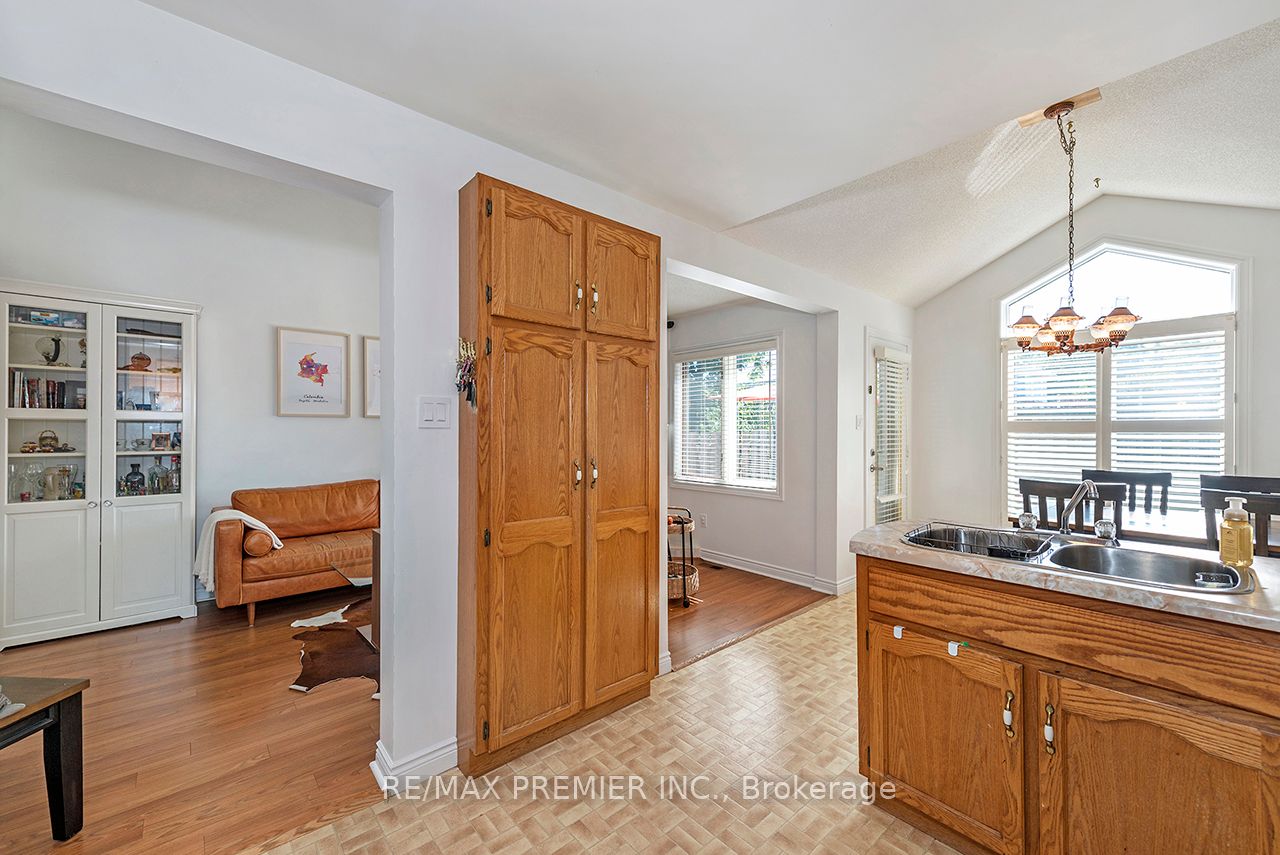 9 Wentworth Drive, #13