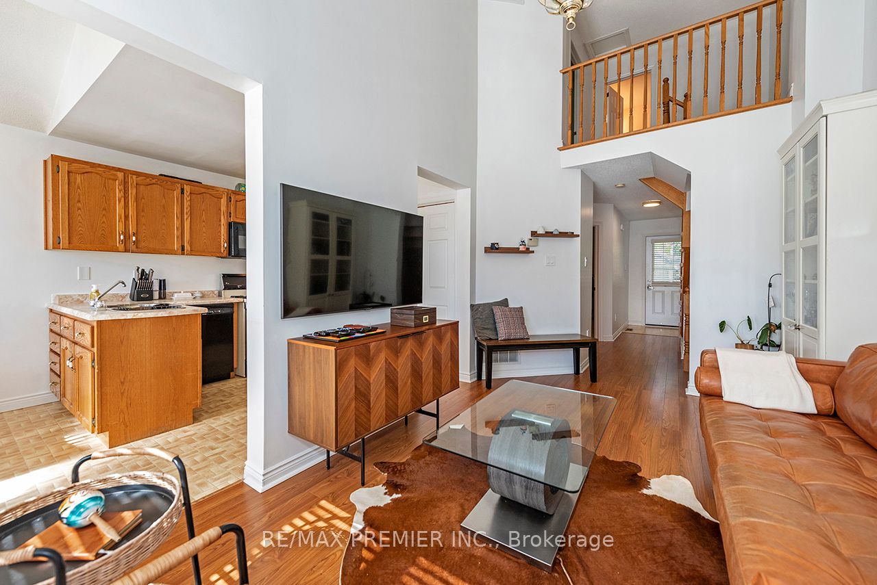 9 Wentworth Drive, #13