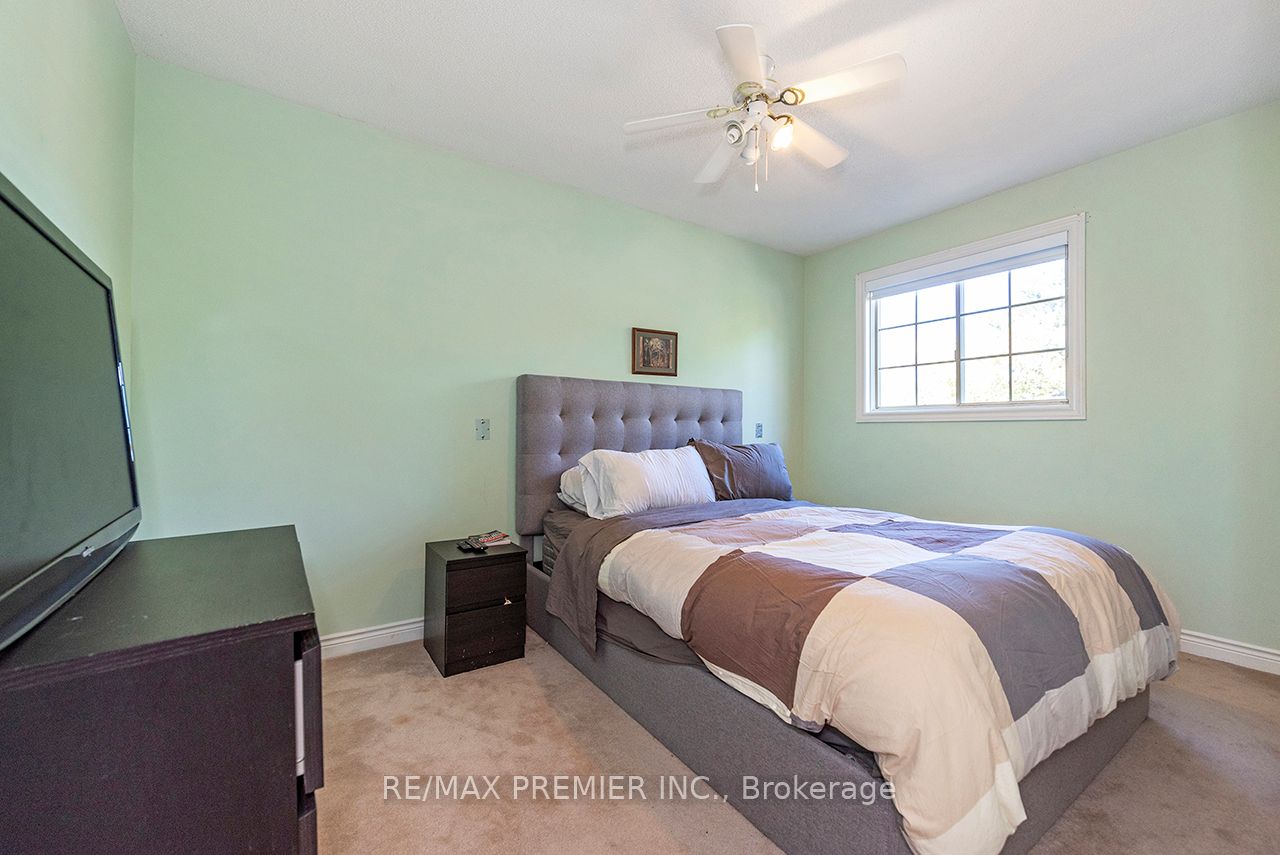 9 Wentworth Drive, #13