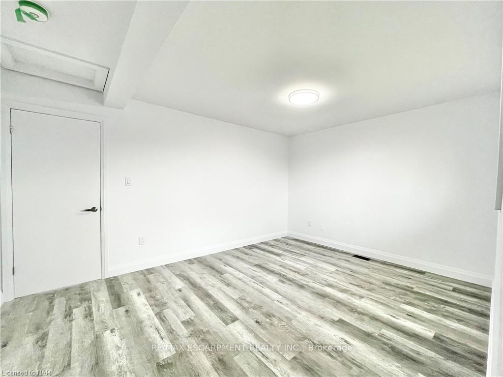 76 Marc Boulevard