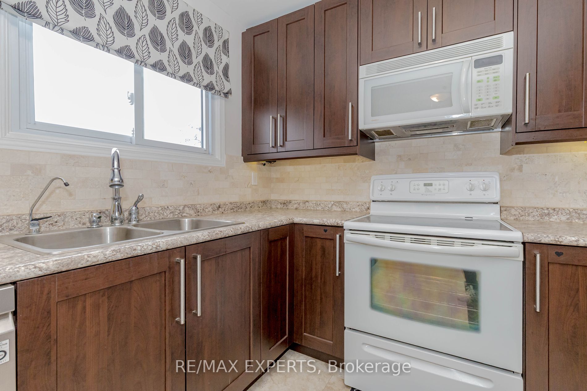 34 Bow Valley Drive, #9