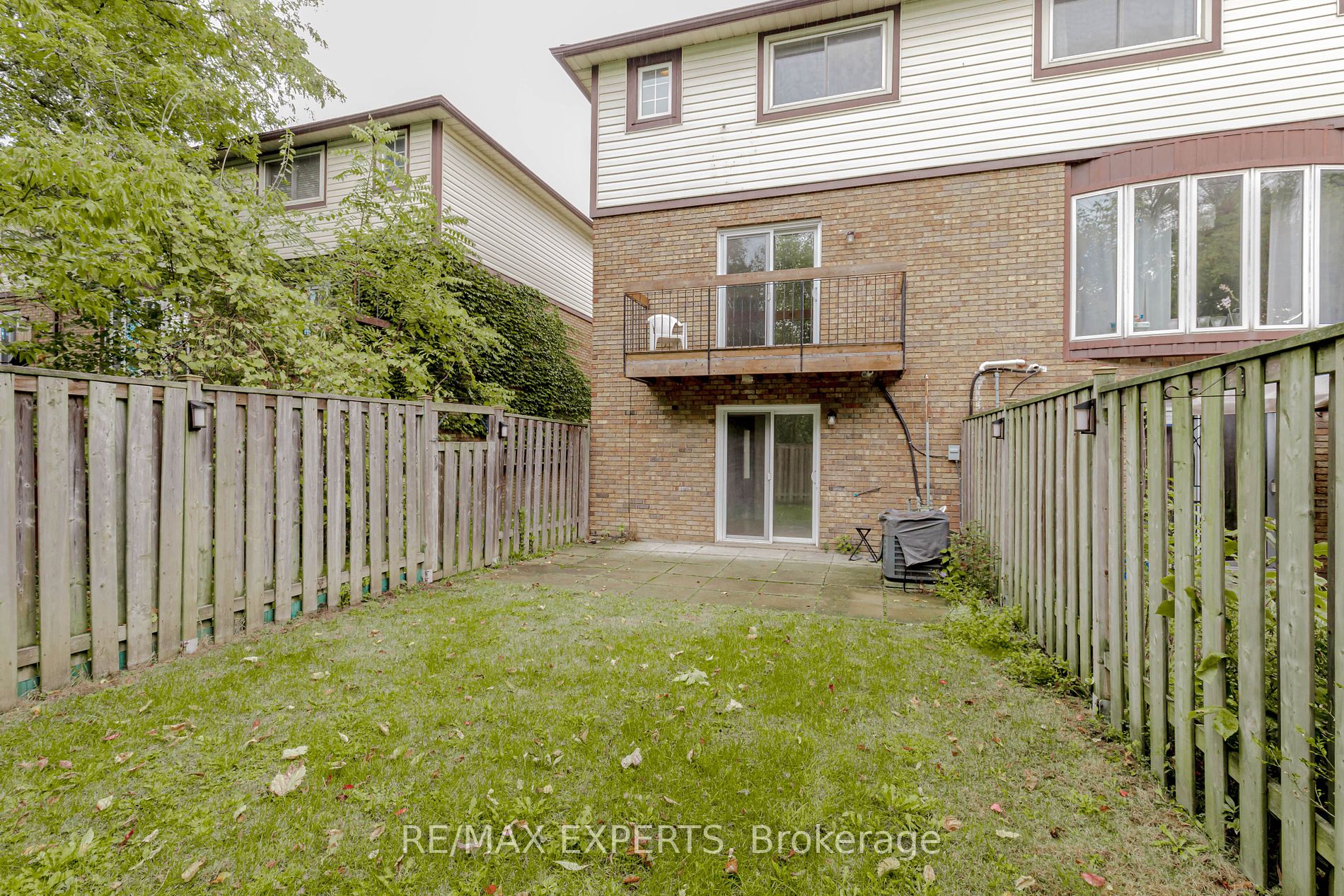 34 Bow Valley Drive, #9