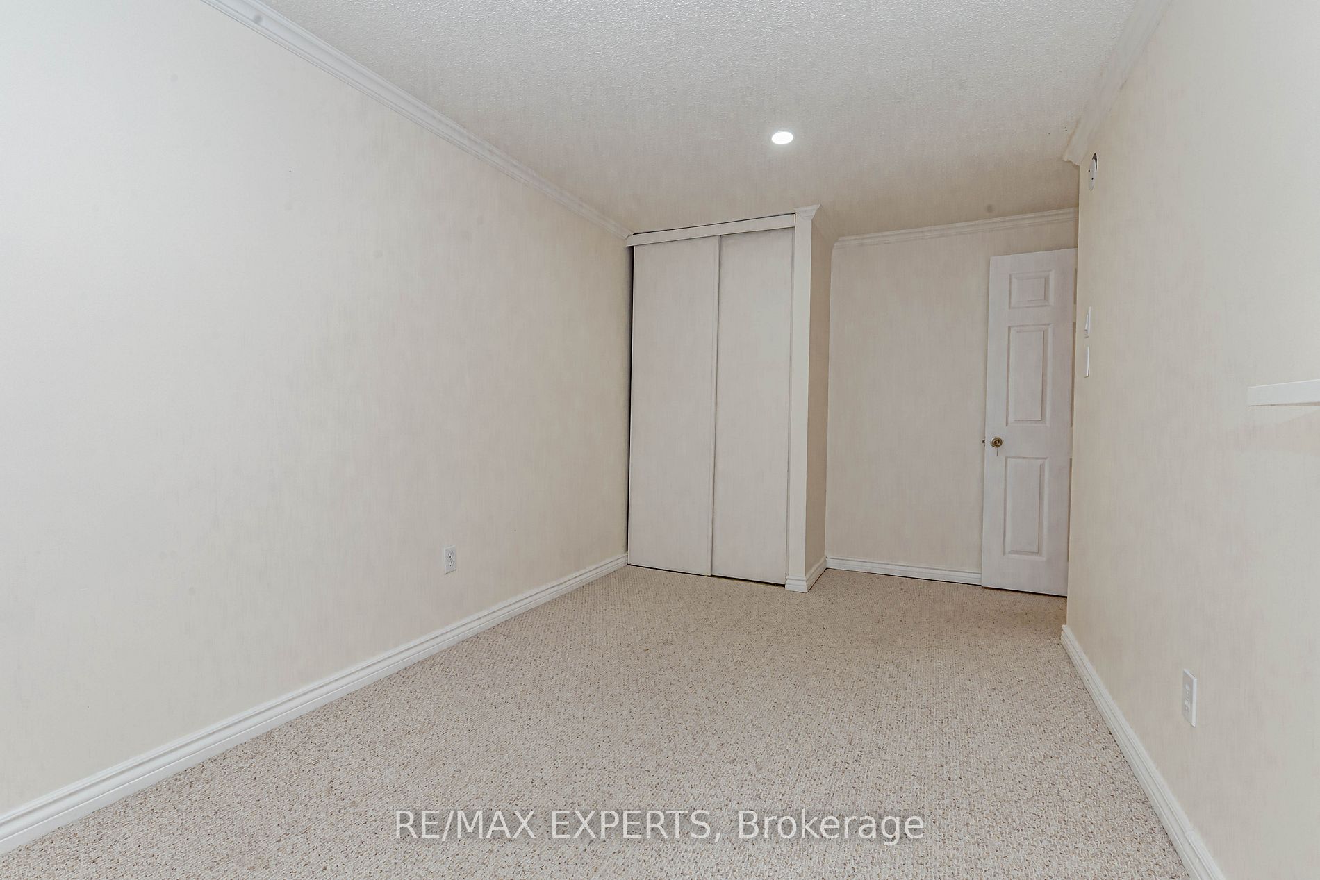 34 Bow Valley Drive, #9